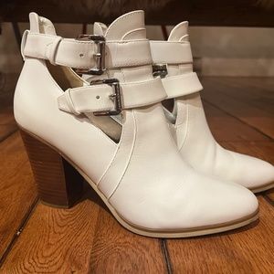 White leather ankle boot